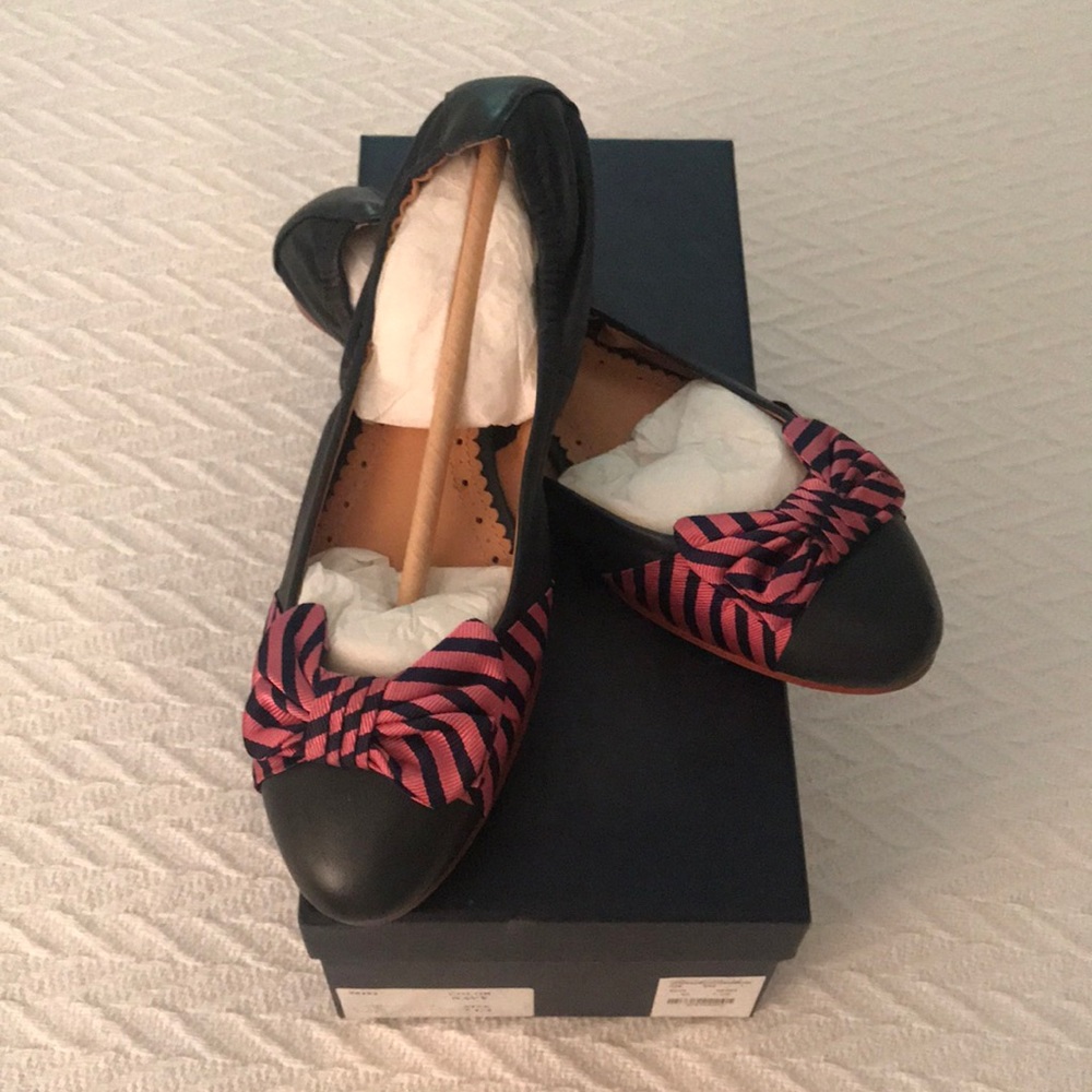 BRAND NEW NEVER WORN Brooks Brothers Bow Flats!